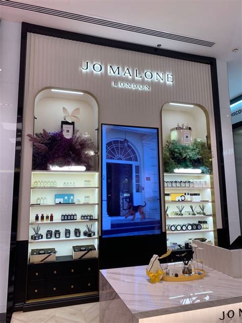 famous perfume shop in dubai.